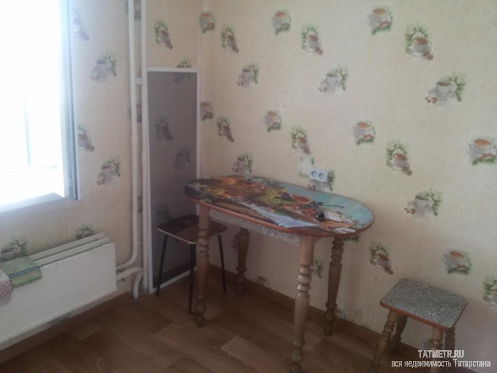 Сдается отличная, чистая квартира в г. Зеленодольск. С хорошим ремонтом. Комната просторная, светлая, на окнах... - 1