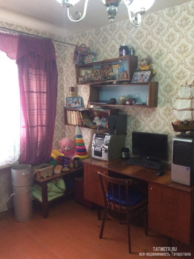 Сдается хорошая квартира в г. Зеленодольск. Квартира с хорошим ремонтом, имеется диван, стенка, телевизор,... - 1