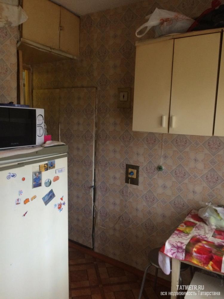 Сдается хорошая квартира в г. Зеленодольск. Квартира с хорошим ремонтом, имеется диван, стенка, телевизор,... - 7