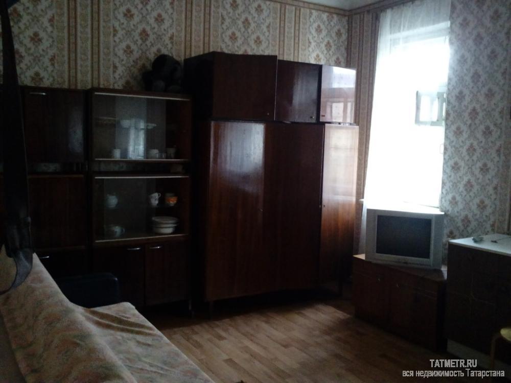 Хорошая комната в центре г. Зеленодольск. Комната просторная, в хорошем состоянии. Рынок, автовокзал, магазины,... - 2