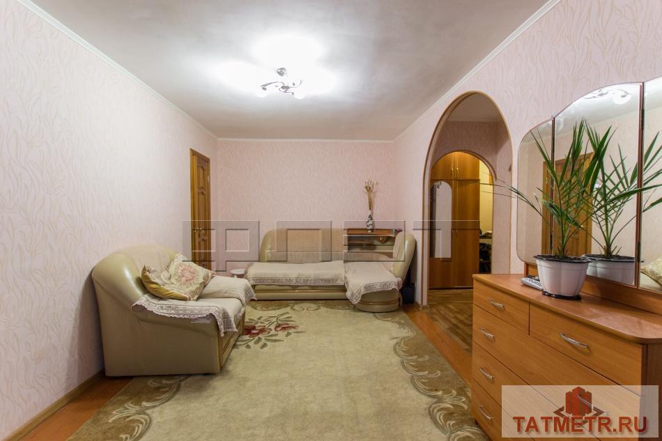 Продается отличная двухкомнатная квартира  В кирпичном доме в самом центре Казани, в Вахитовском районе.В квартире...
