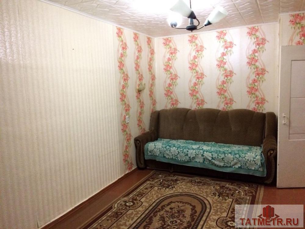 Сдаётся хорошая квартира в г.Зеленодольске. В квартире есть: диван, телевизор, холодильник, стол, стулья, шкаф,... - 1