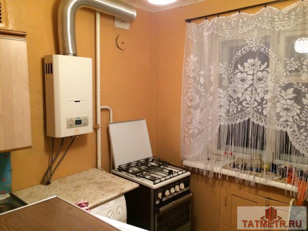 Сдаётся хорошая квартира в г.Зеленодольске. В квартире есть: диван, телевизор, холодильник, стол, стулья, шкаф,... - 2