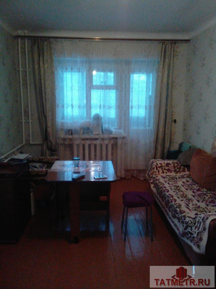 Отличная однокомнатная квартира в спальном районе г. Зеленодольск. Комната просторная, уютная в отличном сотсоянии....