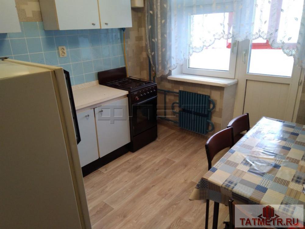 Сдается уютная 3-комнатная квартира в кирпичном доме, расположенном в оживленном и красивом районе города Казани.... - 1