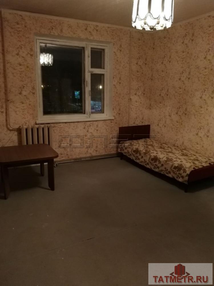 Сдается чистая 2-комнатная квартира в панельном доме, расположенном в развитом и динамичном районе Казани. Рядом с... - 4