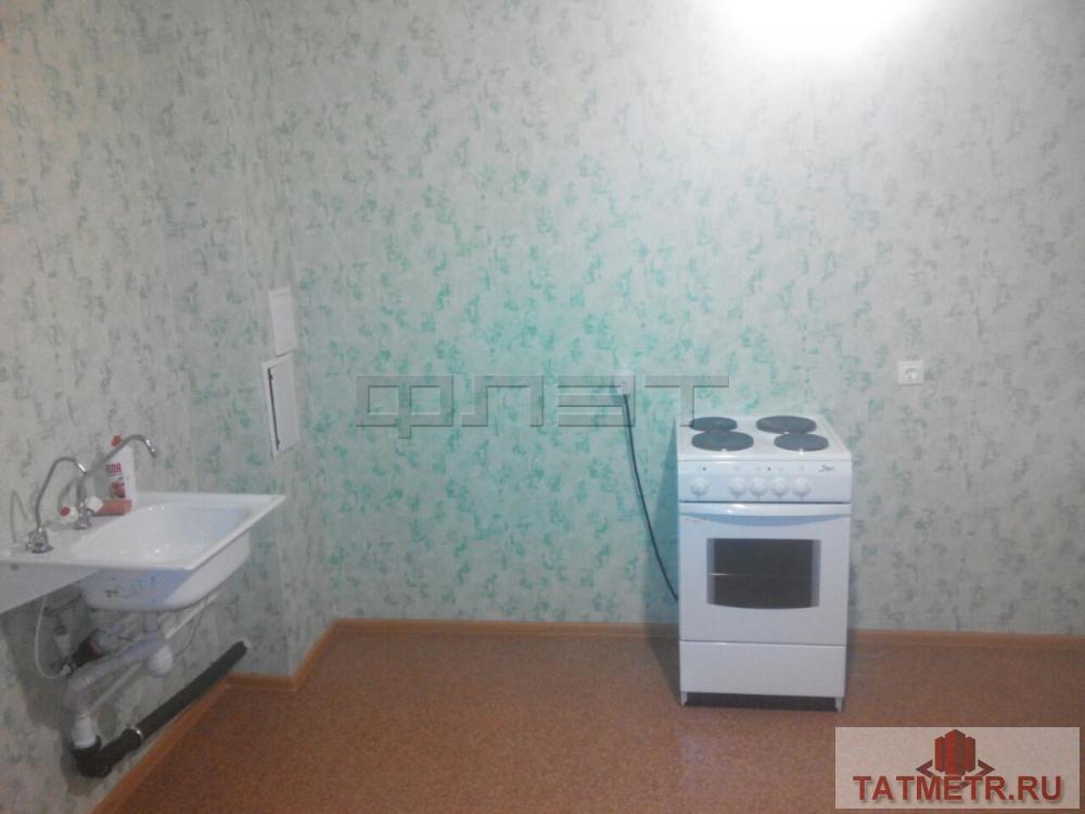 Сдается чистая 1-комнатная квартира в новом доме, расположенном в спальном районе города Казани. Рядом с домом... - 2