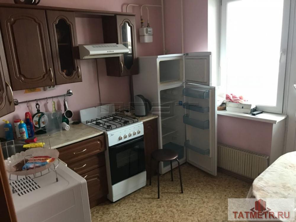 Сдается чистая, уютная 2-комнатная квартира в кирпичном доме, расположенном в спальном районе города Казани. Рядом с... - 1