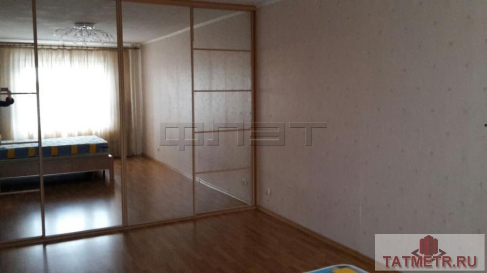 Сдается чистая, светлая 2-комнатная квартира в кирпичном доме, расположенном в спальном районе города Казани. Рядом с... - 6