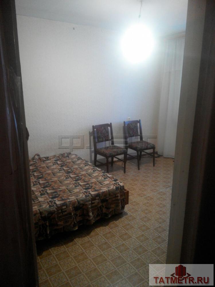 Сдается 1-комнатная квартира в панельном доме, расположенном в спальном районе города Казани. Рядом с домом... - 1