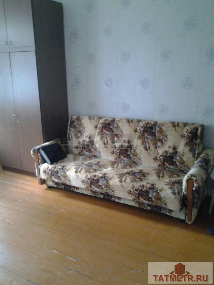 Сдается 1-комнатная квартира в кирпичном доме, расположенном в спальном районе города Казани. Рядом с домом... - 1