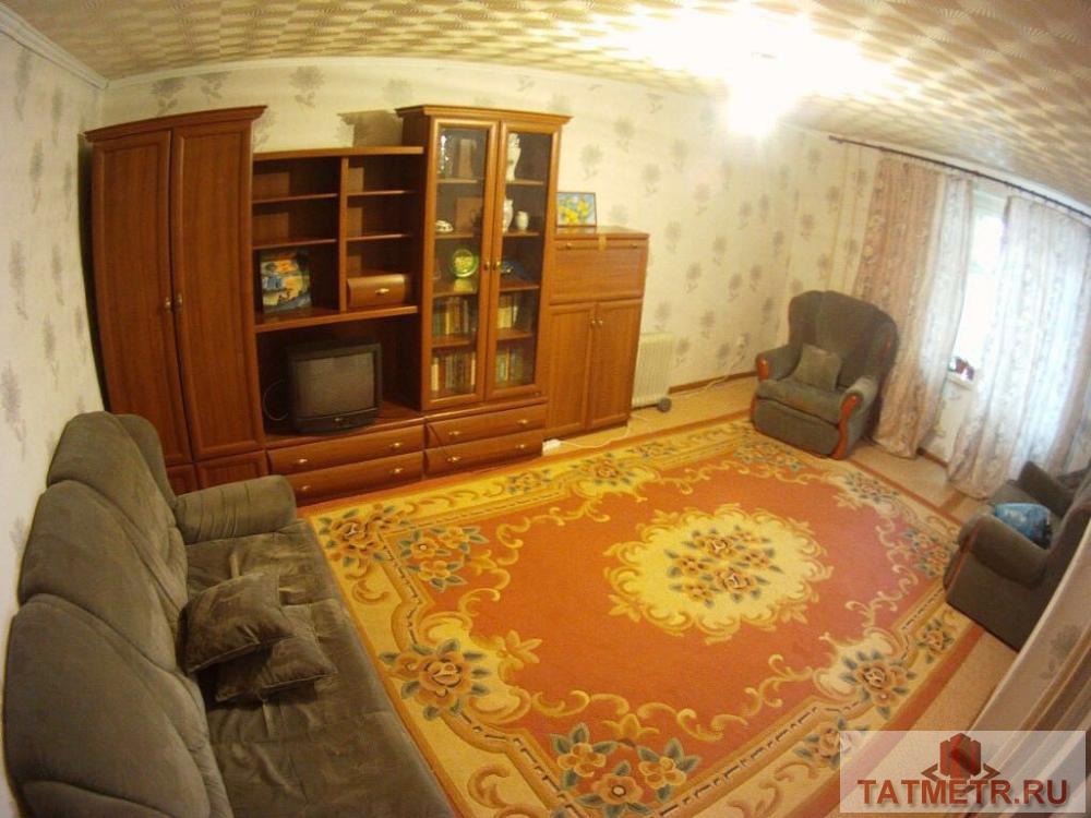 В Приволжском районе г.Казань по улице Яшь Кыч, 1 продаётся 2-х комнатная квартира, располагается на 1-м этаже 4-х...