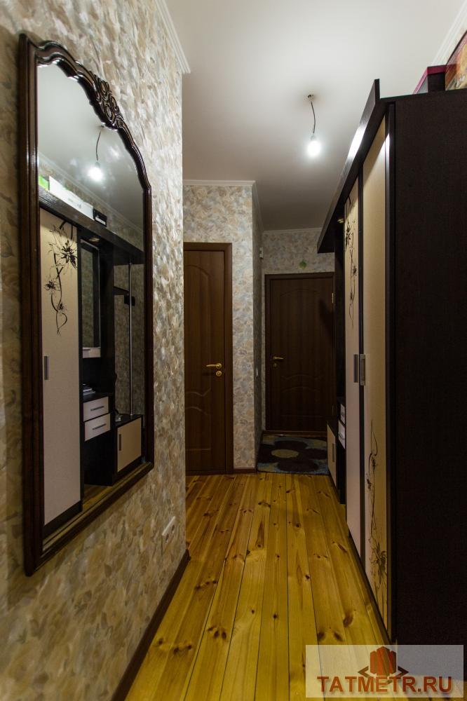 Продается отличная 3-х комнатная квартира по улице Ново-Азинская. Кирпичный дом старо-московского проекта. В доме... - 26