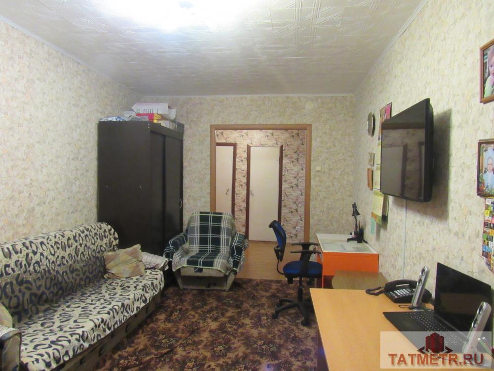 Продается уютная, просторная 2-х комнатная квартира в Советском районе, по адресу: Проспект Победы, д.184. Квартира... - 1