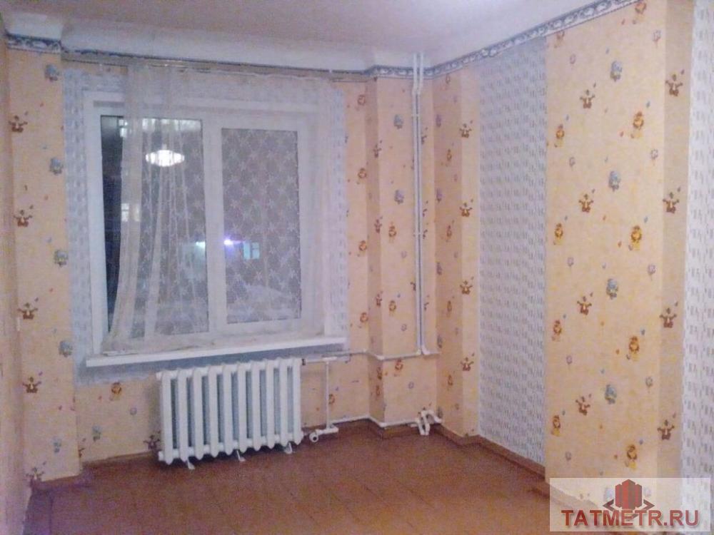 Отличные две комнаты в г. Зеленодольск в коммунальной квартире. Комнаты просторные, уютные с хорошим ремонтом. Окна... - 2