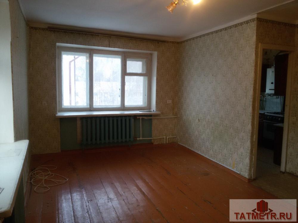 Замечательная однокомнатная квартира в самом центе г. Зеленодольск. Комната просторная, уютная в хорошем состоянии.... - 3