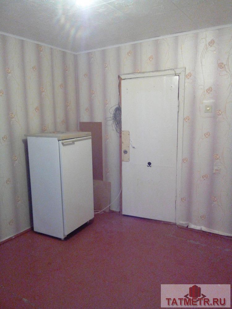 Отличная комната в общежитии в г. Зеленодольск. Комната светлая, уютная в хорошем состоянии. С/у на 4 семьи.... - 1