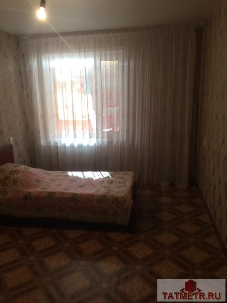 Сдаётся отличная двухкомнатная квартира в г. Зеленодольск. В квартире имеется диван, стенка, кровать, два шкафа-купе,... - 2