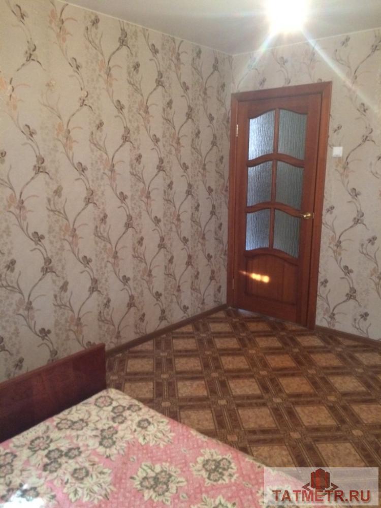 Сдаётся отличная двухкомнатная квартира в г. Зеленодольск. В квартире имеется диван, стенка, кровать, два шкафа-купе,... - 3