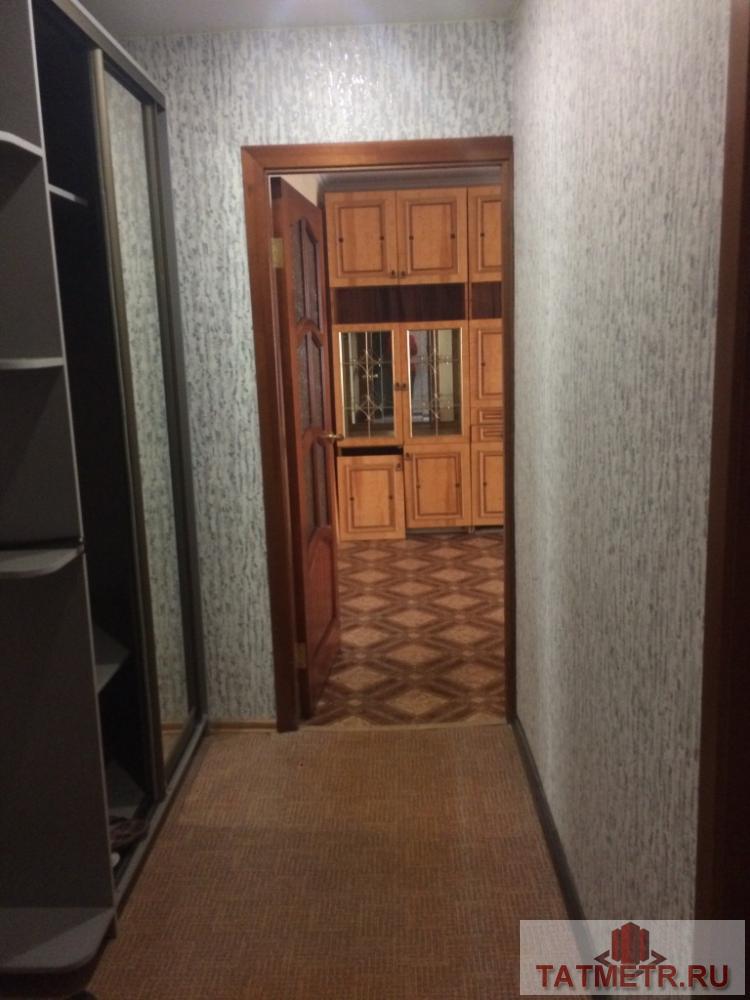 Сдаётся отличная двухкомнатная квартира в г. Зеленодольск. В квартире имеется диван, стенка, кровать, два шкафа-купе,... - 6