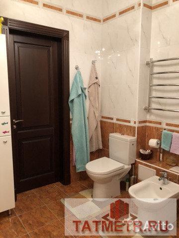 Продается квартира в центре Казани. Общая площадь 99,8 кв.м, жилая 54,6. Квартира переделана в двухкомнатную из... - 6