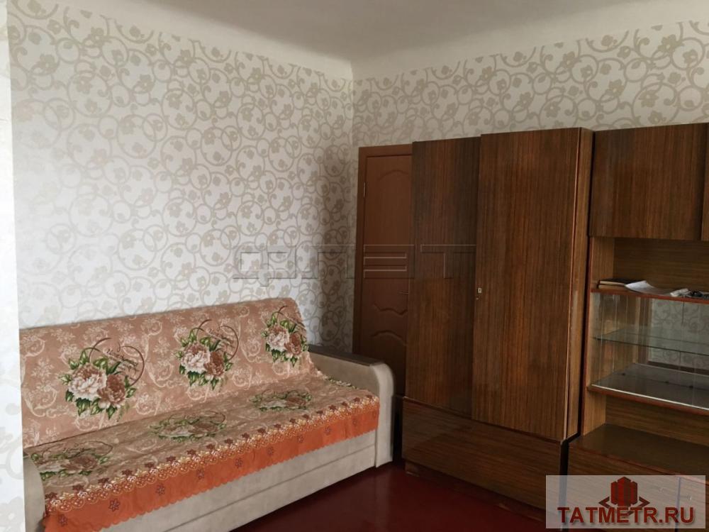 Сдается чистая 2-комнатная квартира в кирпичном доме, расположенном в спальном районе города Казани. Рядом с домом... - 5