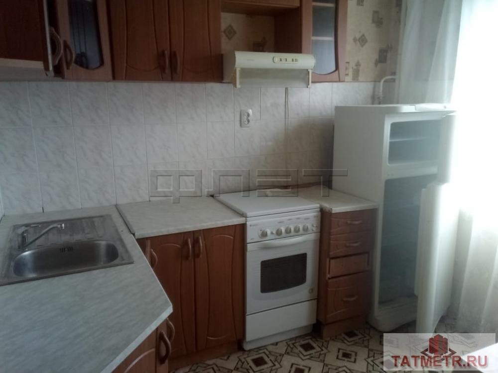 Сдается 2-комнатная квартира в панельном доме, расположенном в спальном районе города Казани. Рядом с домом... - 3