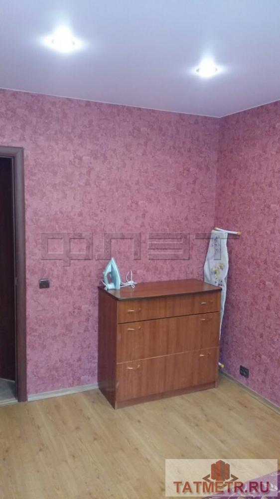 Сдается чистая 2-комнатная квартира в кирпичном доме, расположенном в спальном районе города Казани. Рядом с домом... - 7