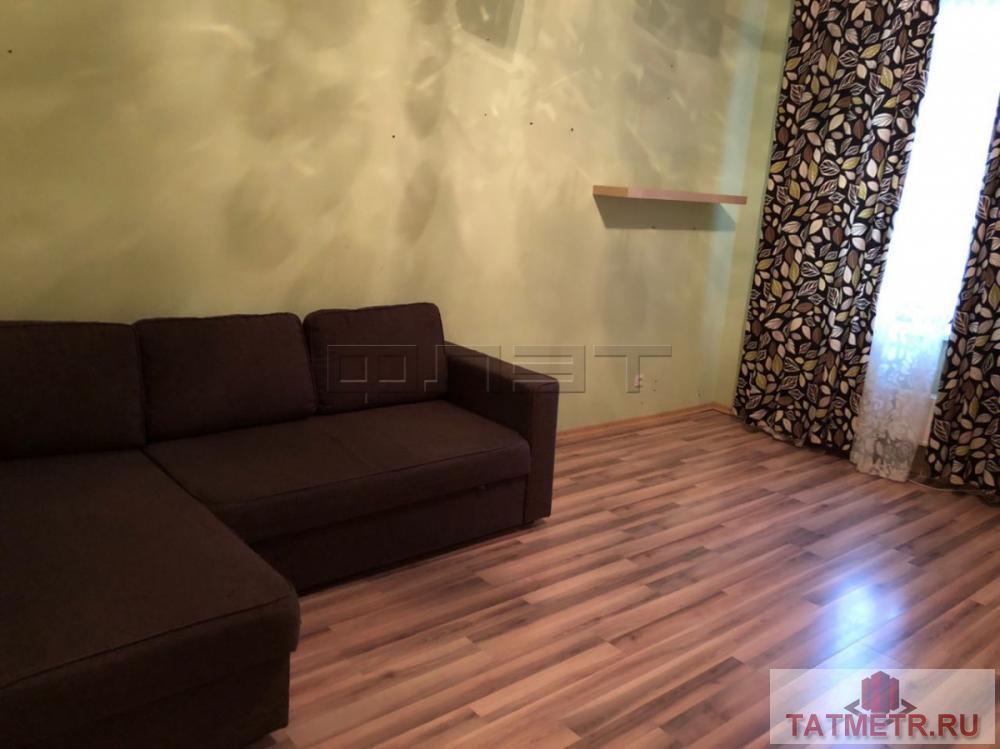 Сдается уютная 2-комнатная квартира в кирпичном доме, расположенном в оживленном и красивом районе города Казани.... - 3