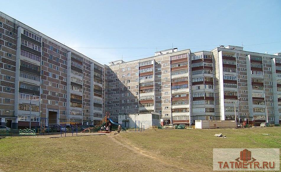 Советский район,   ул. Закиева , 7 . Продается четырехкомнатная   квартира в панельном  доме,  общей площадью 95, 6...