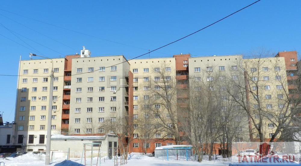 В Приволжском районе Казани продается уютная комната  в кирпичном доме.  В  комнате 18, 5 кв.м   сделан косметический... - 1
