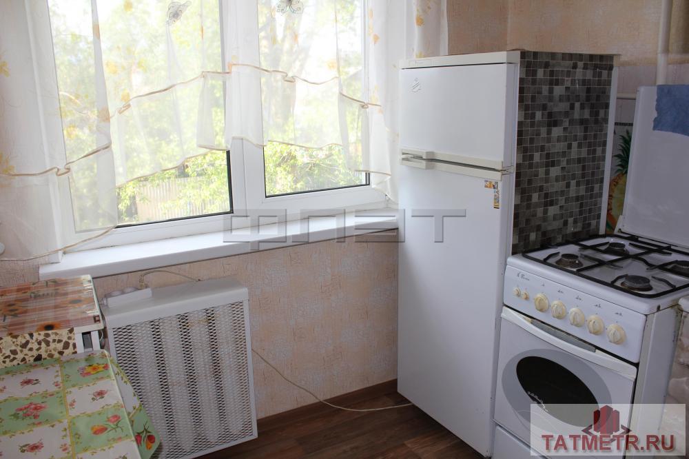 Продается отличная 1-комнатная квартира на втором этаже на улице Желябова. Квартира в хорошем состоянии:  пластиковые... - 6