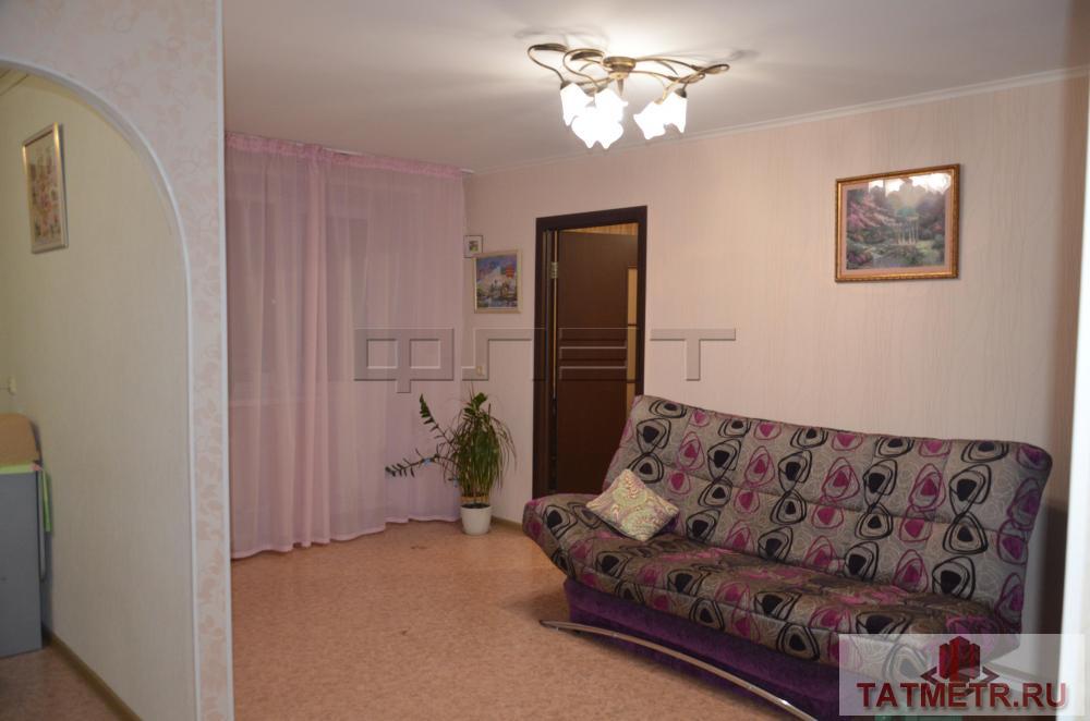 На тихой улице, практически в самом сердце Казани продается уютная двухкомнатная квартира. В квартире зимой тепло,...