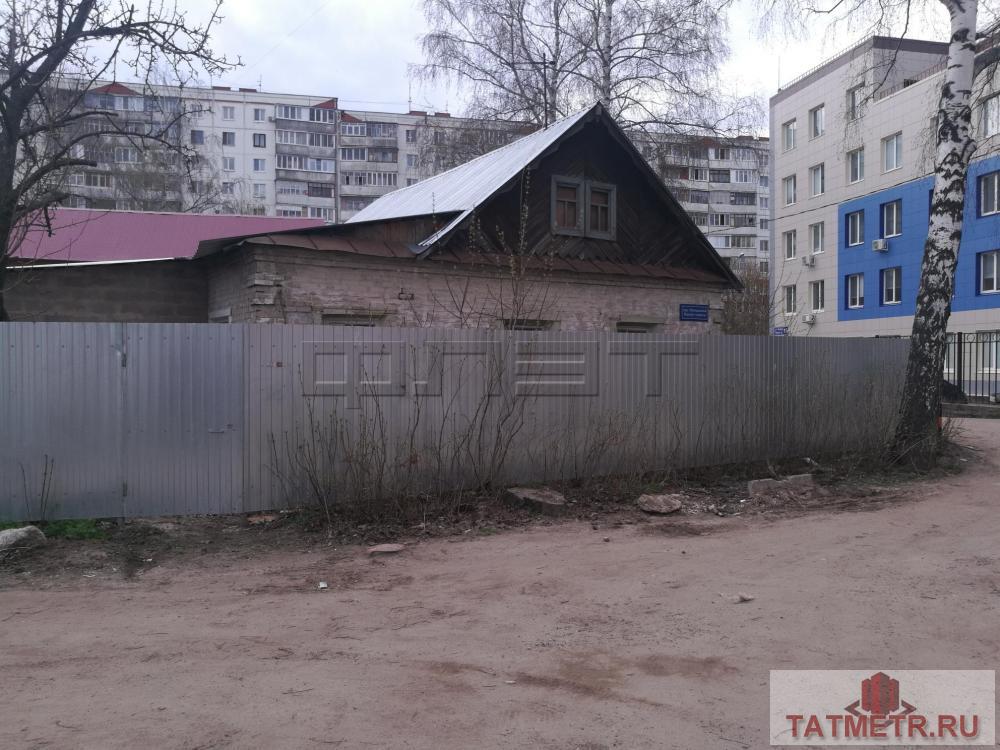 Продается кирпичный дом в Авиастроительном районе на пересечении ул. Максимова и Лукина по пер. Молодежный (рядом... - 1