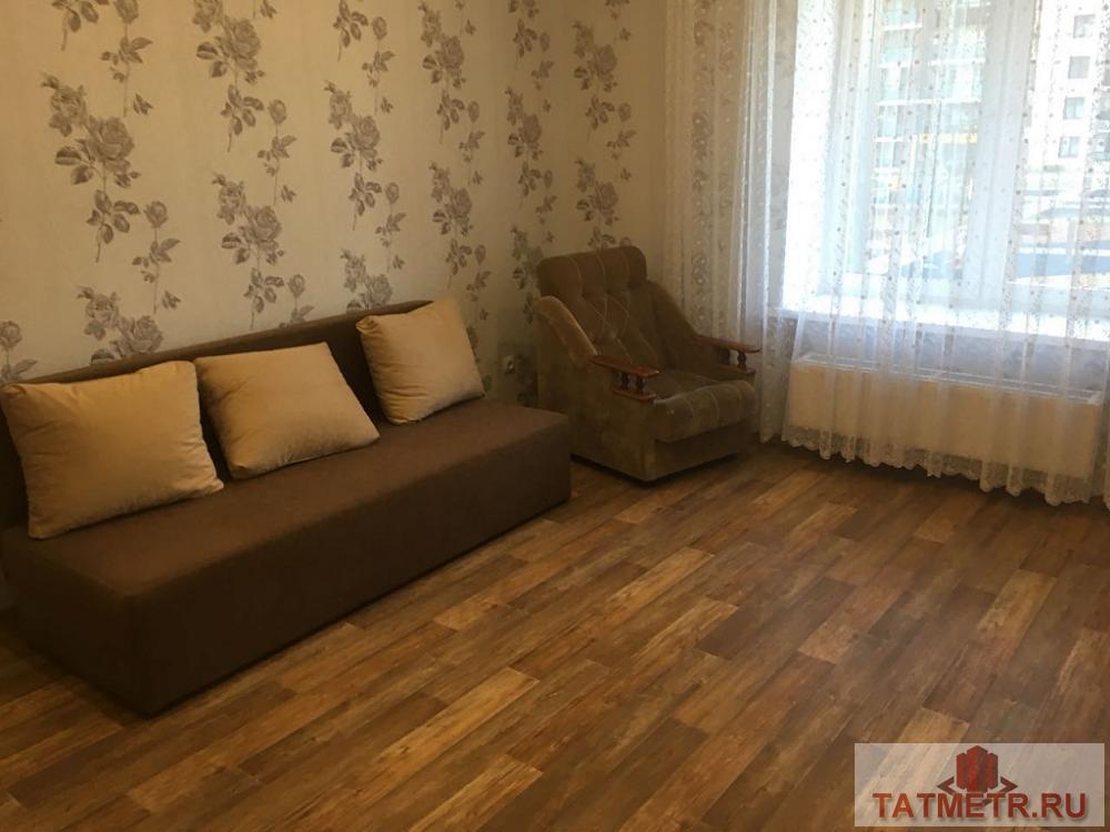 Сдается светлая 1-комнатная квартира в новом доме, расположенном в оживленном и красивом районе города Казани.... - 2