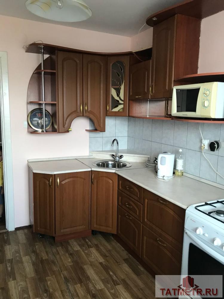 Сдаю, уютную, чистую 2-комнатную квартиру в кирпичном доме, расположенном почти в центре Казани. Рядом с домом... - 1