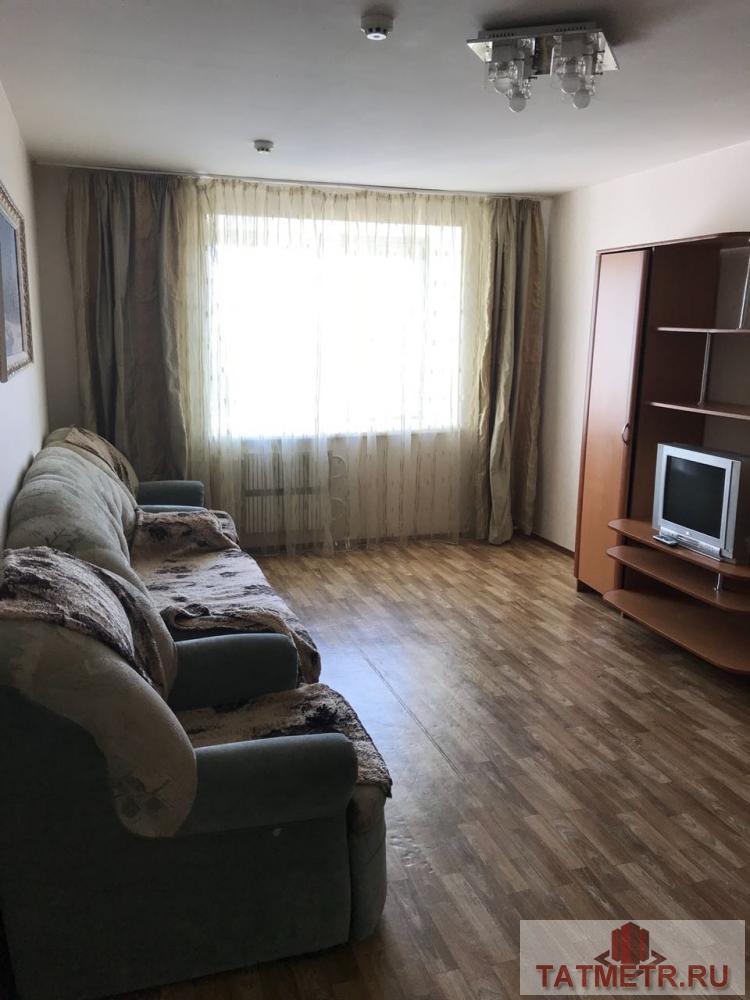 Сдаю, уютную, чистую 2-комнатную квартиру в кирпичном доме, расположенном почти в центре Казани. Рядом с домом... - 3