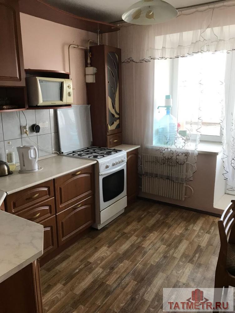 Сдаю, уютную, чистую 2-комнатную квартиру в кирпичном доме, расположенном почти в центре Казани. Рядом с домом... - 8