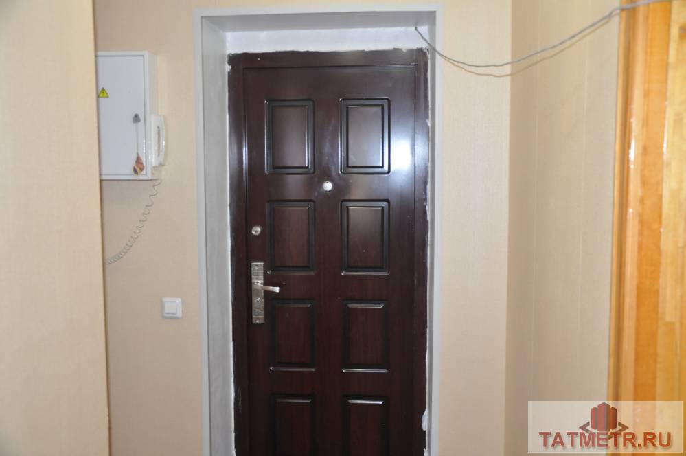 Сдается чистая 1-комнатная квартира в кирпичном доме, расположенном в спальном районе города Казани. Рядом с домом...