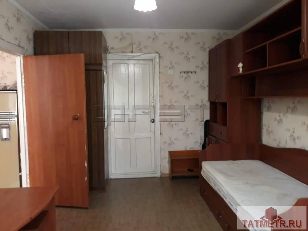 ПРОДАЕТСЯ: Уютная комната в Московском районе на 3-м этаже  5-ти этажного кирпичного дома в пятикомнатной квартире.... - 1
