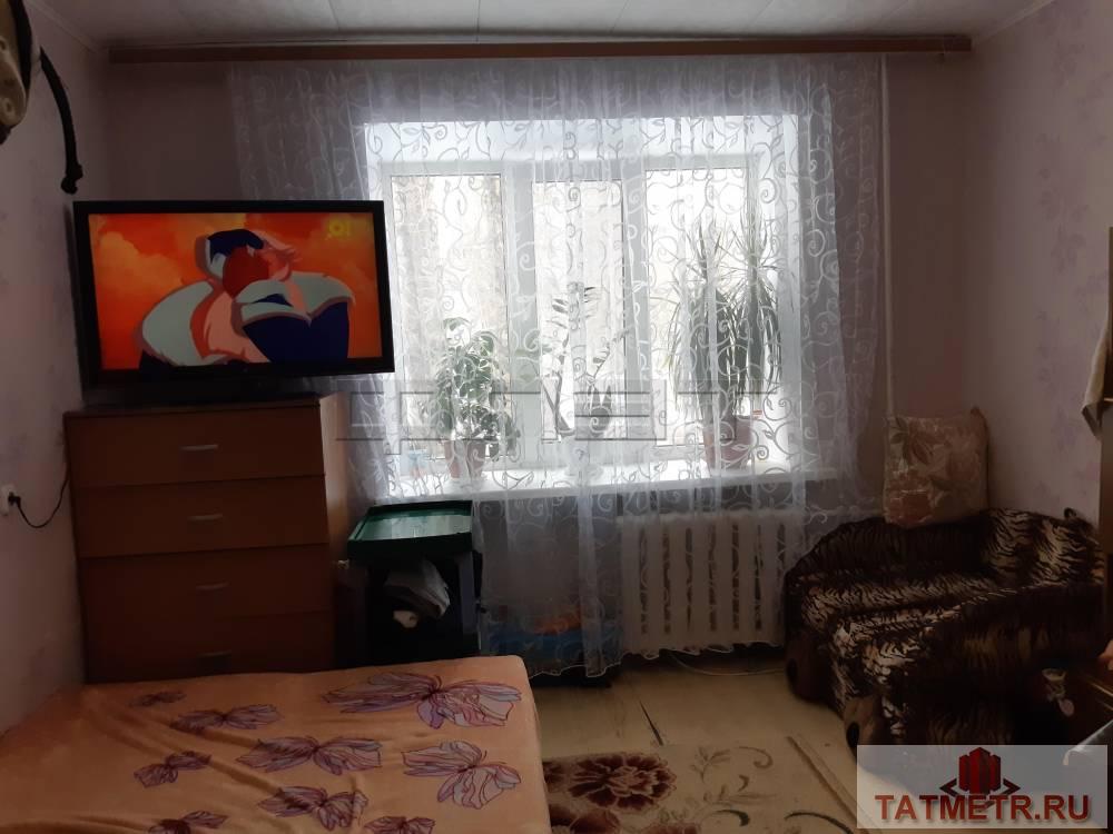 Приволжский район, ул. Карбышева, д. 62.  ПРОДАЕТСЯ: Продается комната площадью -12.3 кв.м.  на 2-м этаже  9-ти...