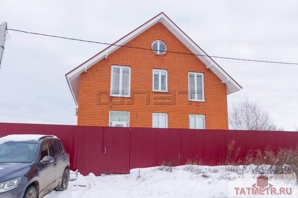 Продается: Просторный, светлый кирпичный дом для семьи на участке 8,7 сотки Дом 2015 года постройки: уютный,...