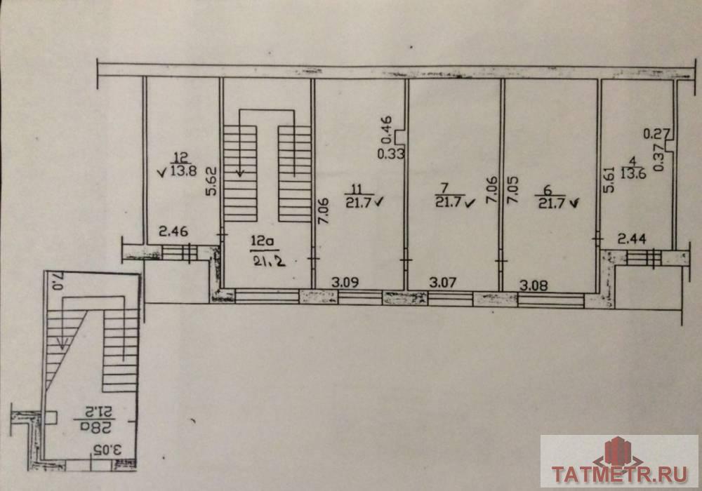 Сдается отличное офисное помещение на Ямашева 54к1, после ремонта (2 этаж)- Кованая лестница. Стены - обои. Евроокна... - 4