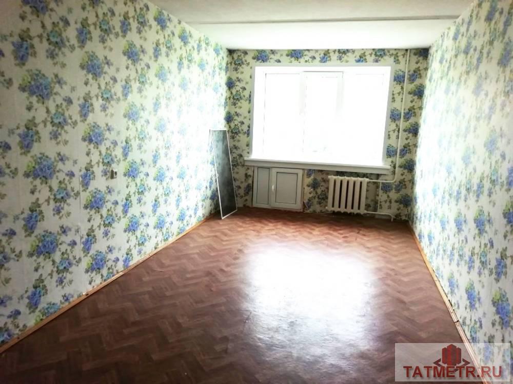 Продается отличная комната в г. Зеленодольск. Комната в хорошем состоянии. Окно пластиковое, на полу линолеум....