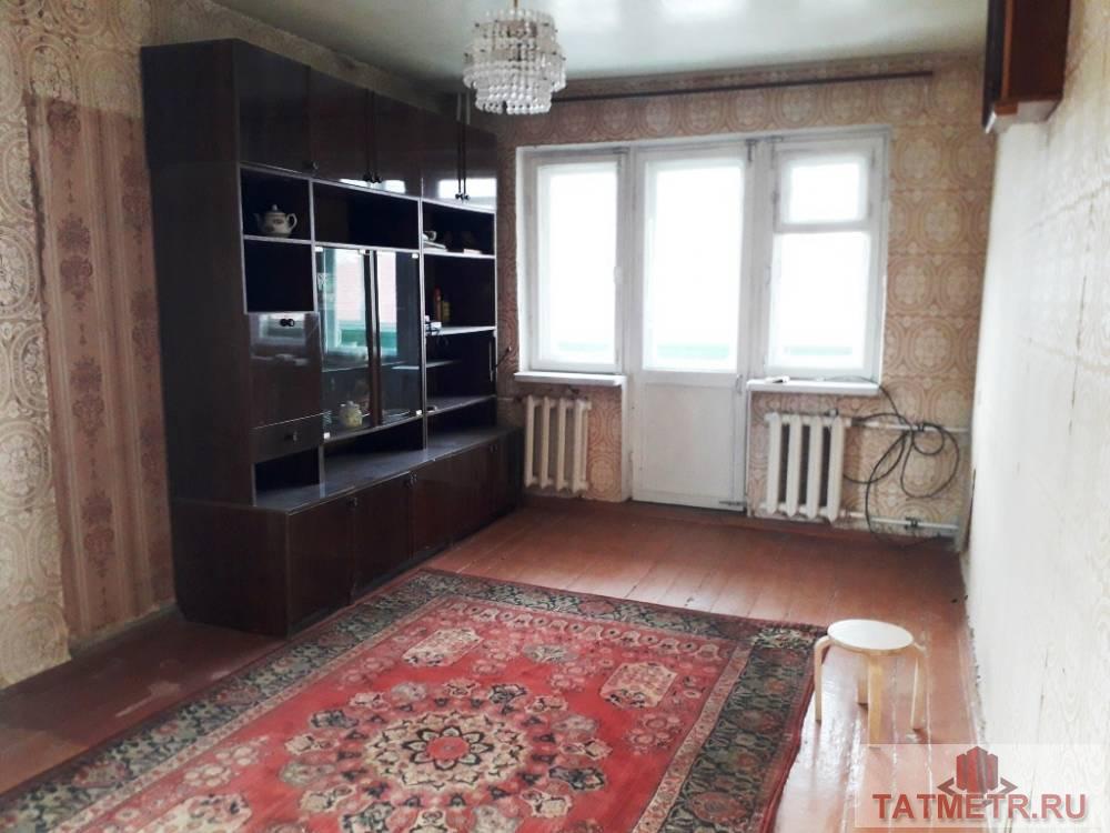 ПРОДАЕТСЯ хорошая двухкомнатная квартира в г. Зеленодольск.  Квартира светлая, теплая, не угловая. Есть балкон....