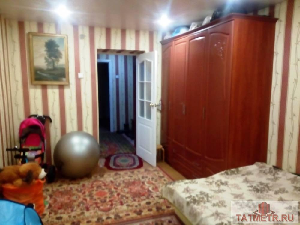 Продается отличная трехкомнатная квартира в городе Зеленодольск. В доме есть  технический шестой этаж, поэтому... - 2