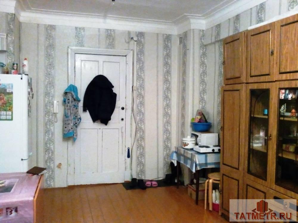 Отличная комната в г. Зеленодольск. Комната большая, светлая, после косметического ремонта. В комнате диван, шкаф,... - 1