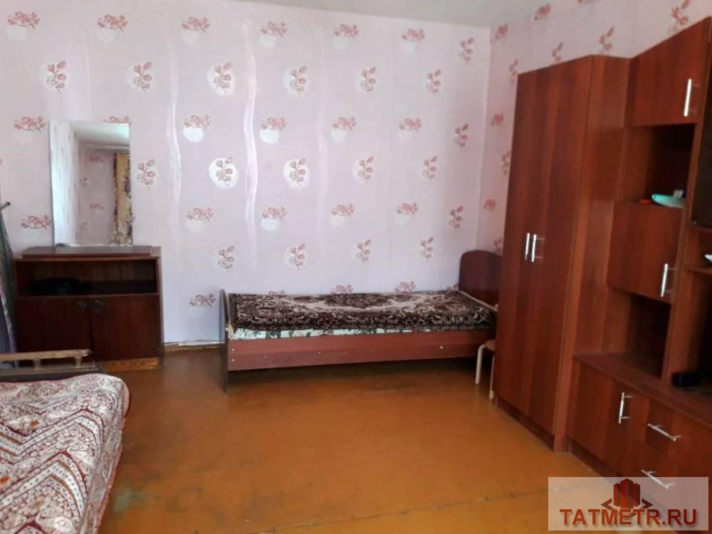 ПРОДАЕТСЯ хорошая однокомнатная квартира в г. Зеленодольск.  Квартира светлая, теплая, не угловая. Есть балкон.... - 1