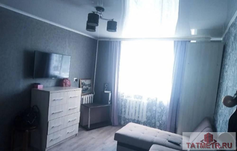 Продается отличная комната в г. Зеленодольск. Комната светлая, уютная, чистая. Сделан ремонт, заменена проводка....