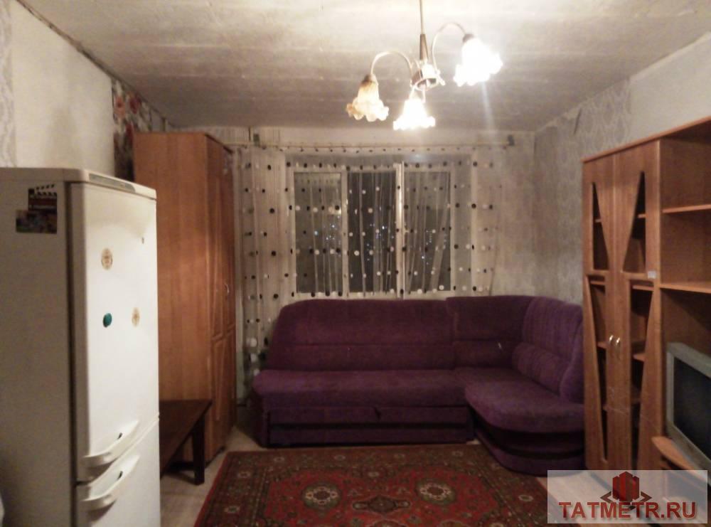 Продается отличная комната в блоке в г. Зеленодольск. Комната просторная уютная. Окна пластиковые. Двери новые.... - 1